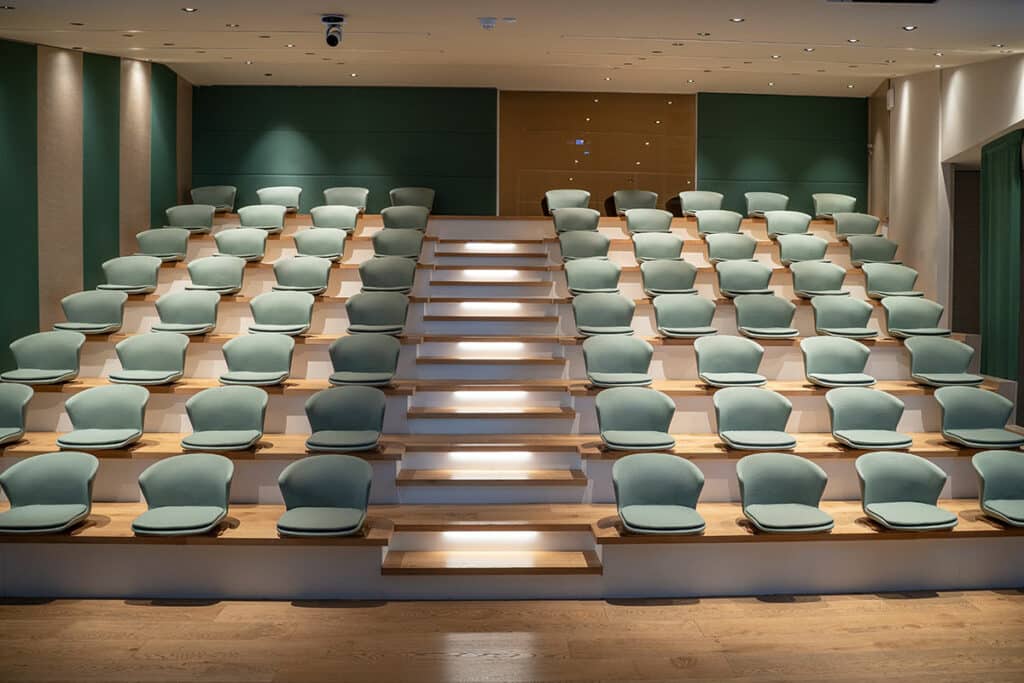 auditorium incibum