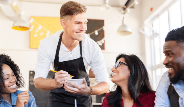 Oltre il servizio di sala: il nuovo marketing della ristorazione
